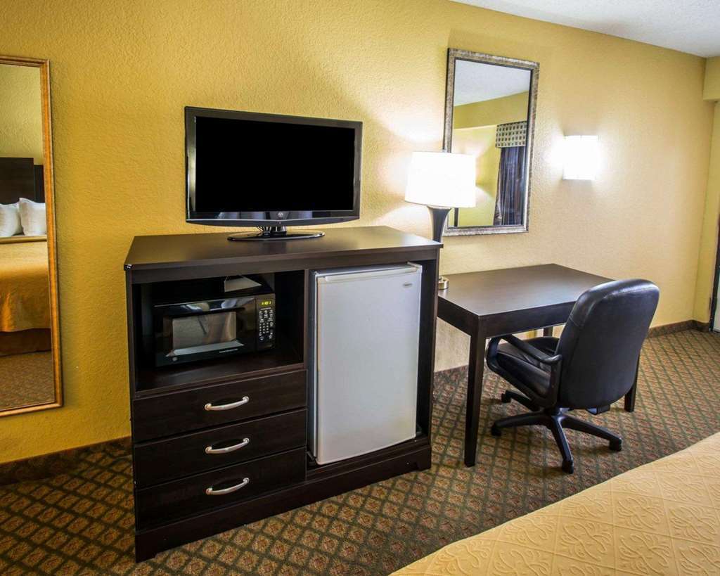 Quality Inn & Suites Orlando Airport الغرفة الصورة