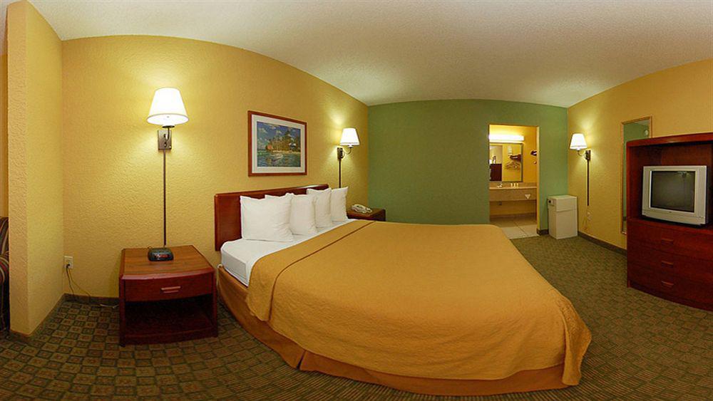 Quality Inn & Suites Orlando Airport المظهر الخارجي الصورة